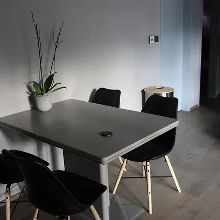 Blue House Relax Apartment Velke Popovice